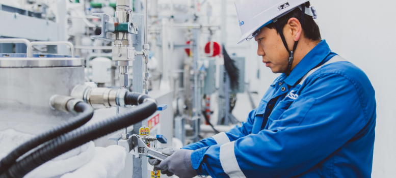 Our cryogenic services approach starts with you at the center.